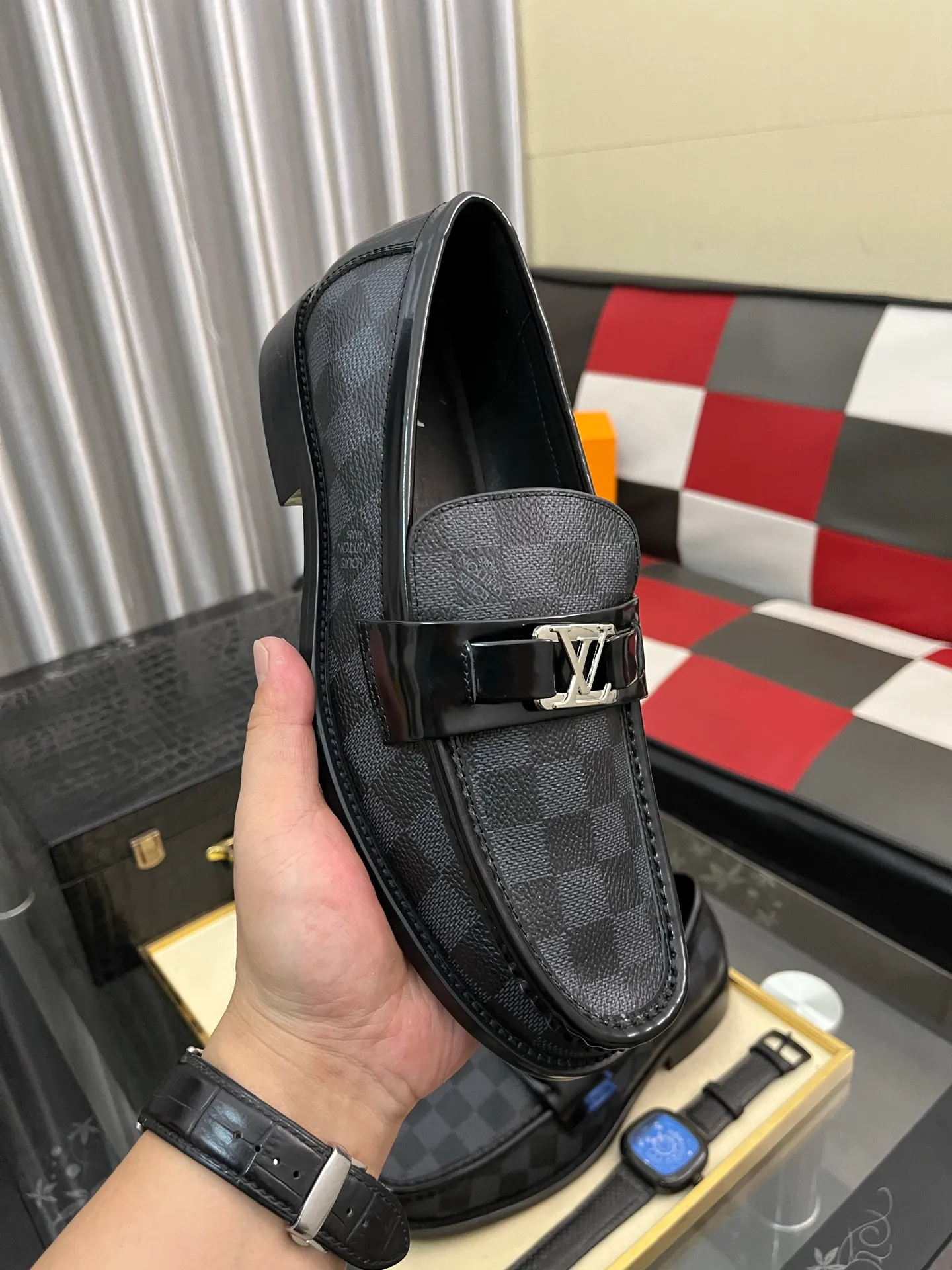 Men's Men's Shoes Men's Men's Shoes 💰520⌚️⌚️[LV] The most popular classic Louis Vuitton leather shoes. Synchronized with the official website, the upper adopts Italian imported upper embossing➕comfortable cowhide lining, fashionable atmosphere, unique brand and unique craftsmanship. Highlighting the hot style of the new year. Stop hesitating, stop wandering, get it now. Code number: 38--44. 3️⃣colors available